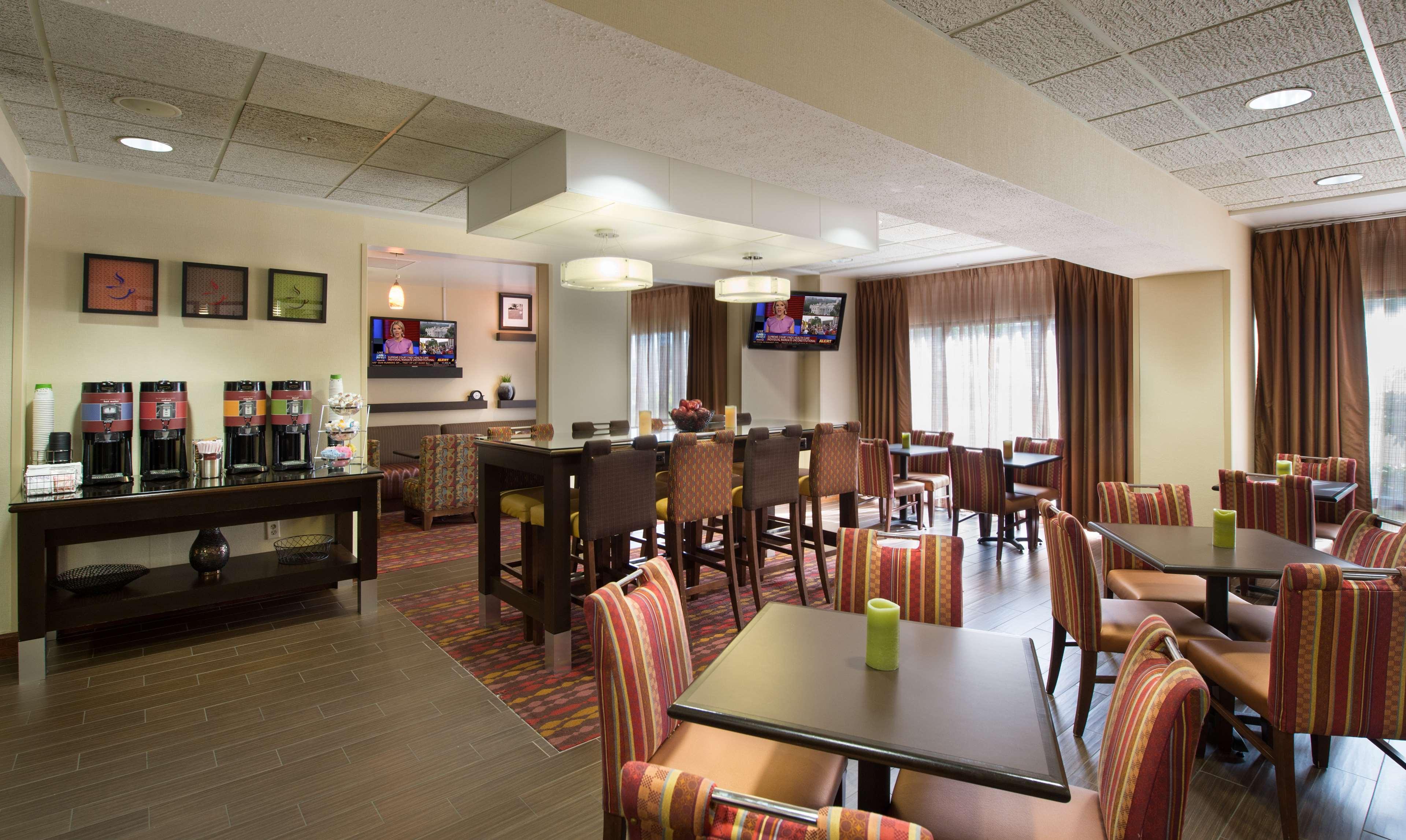 Hampton Inn Gainesville Bagian luar foto
