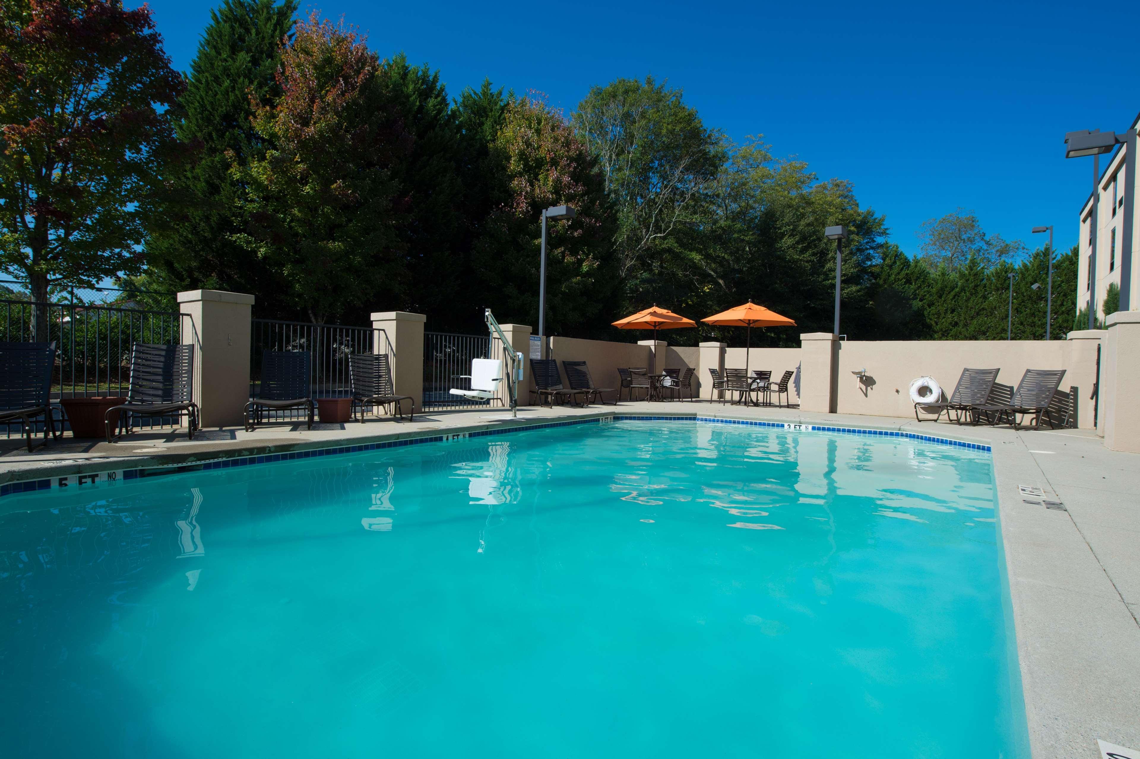 Hampton Inn Gainesville Bagian luar foto